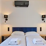 Ferienhaus Aparthouse Cliff By Orka 150 M And Sea Trzęsacz