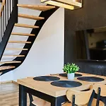 Aparthouse Cliff By Orka 150 M And Sea Ferienhaus *